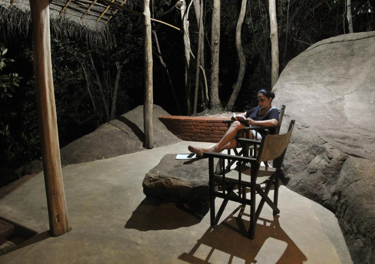 Back Of Beyond - Wild Haven Villa Sigiriya Exterior photo