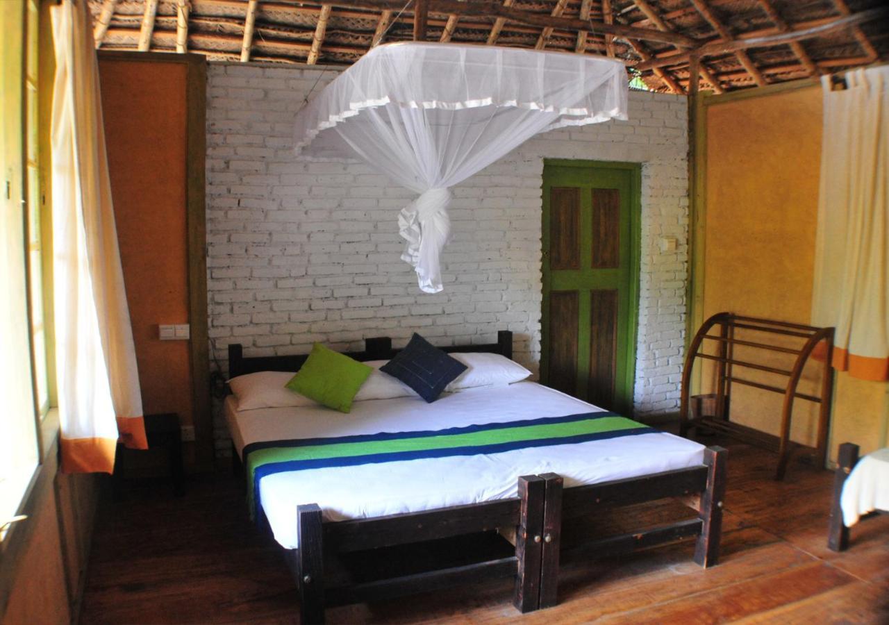Back Of Beyond - Wild Haven Villa Sigiriya Exterior photo